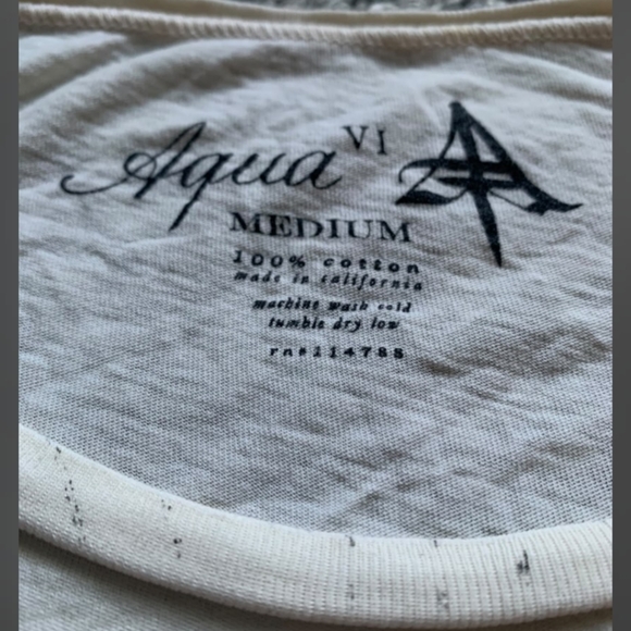 Medium white y2k shirt - Picture 2 of 3